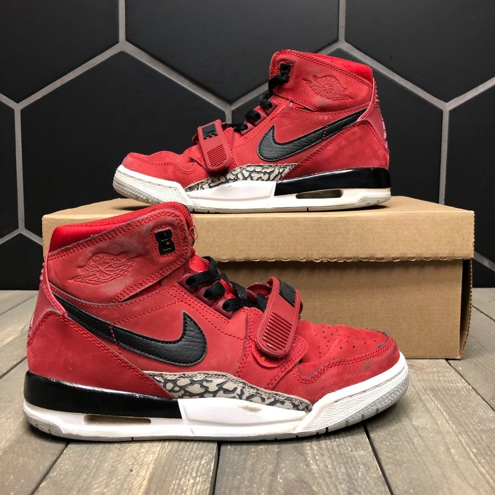 ~Used W/O Box! Youth Air Jordan Legacy 312 Toro Red Black Sneakers Size 5Y